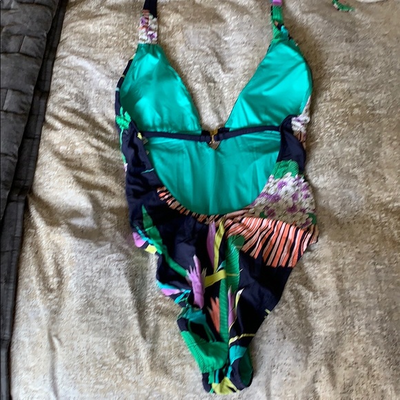 Trina Turk Swimsuit - Picture 4 of 6